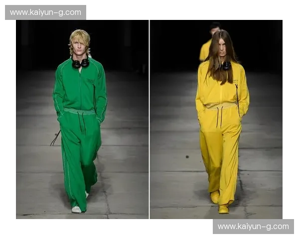 战报举重:用数据与叙事放大力量秀场 战报举重:用数据与叙事放大力量秀场